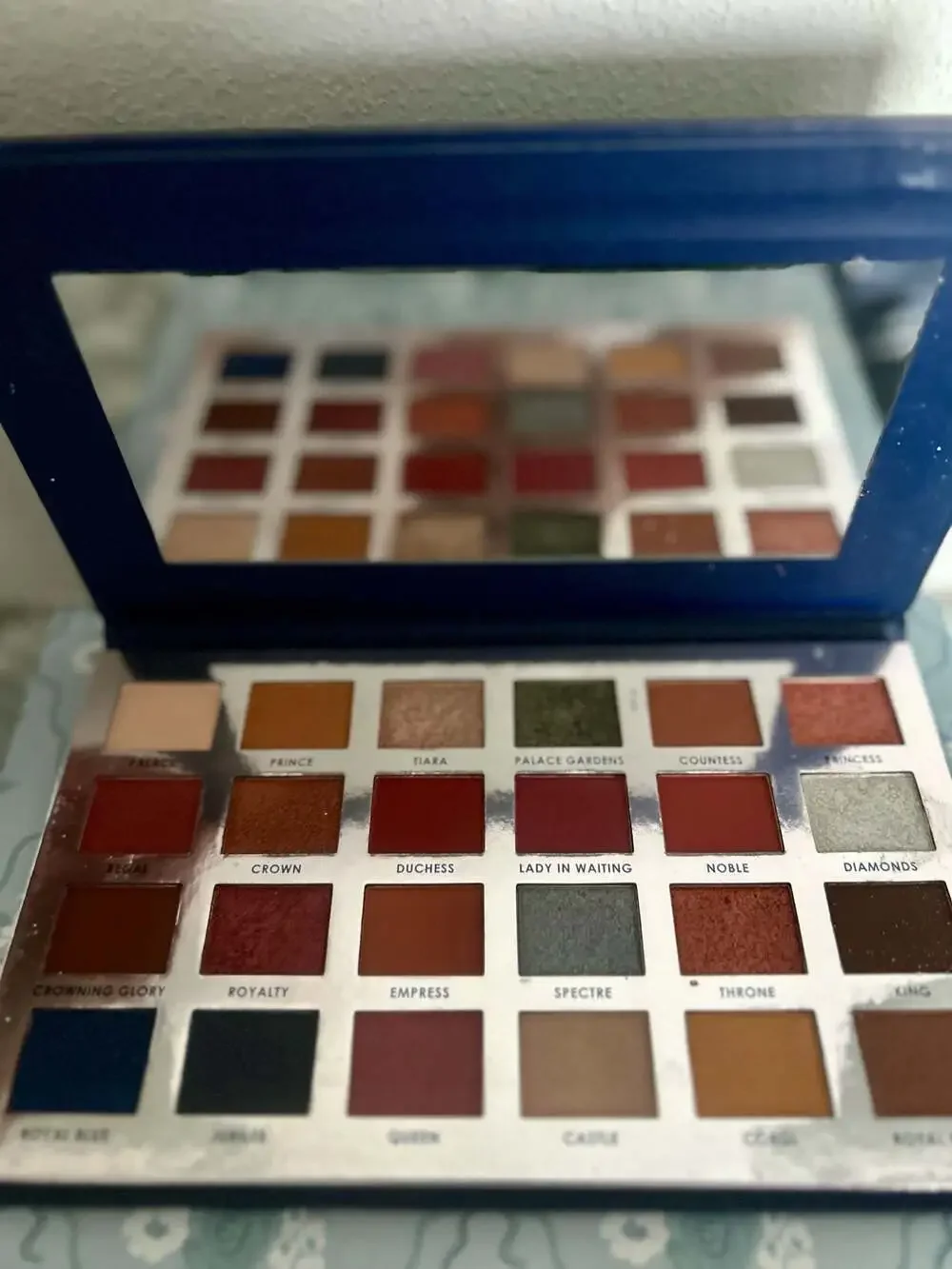 Ciaté London ROYAL EDITION Eyeshadow Palette 24 Shades NEW IN BOX Full Size